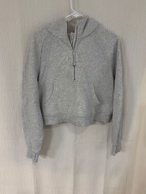 Lululemon Woman’s Scuba Half Zip Cropped Hoodie Gray M//lL